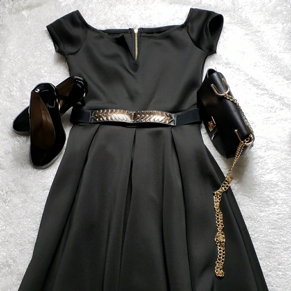 Dresses & Skirts - Evening dress